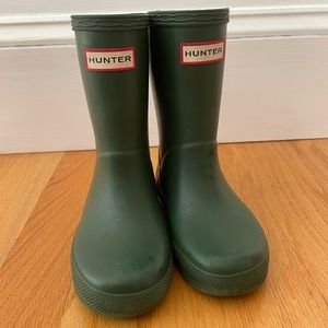 Hunter kids boots size 8
